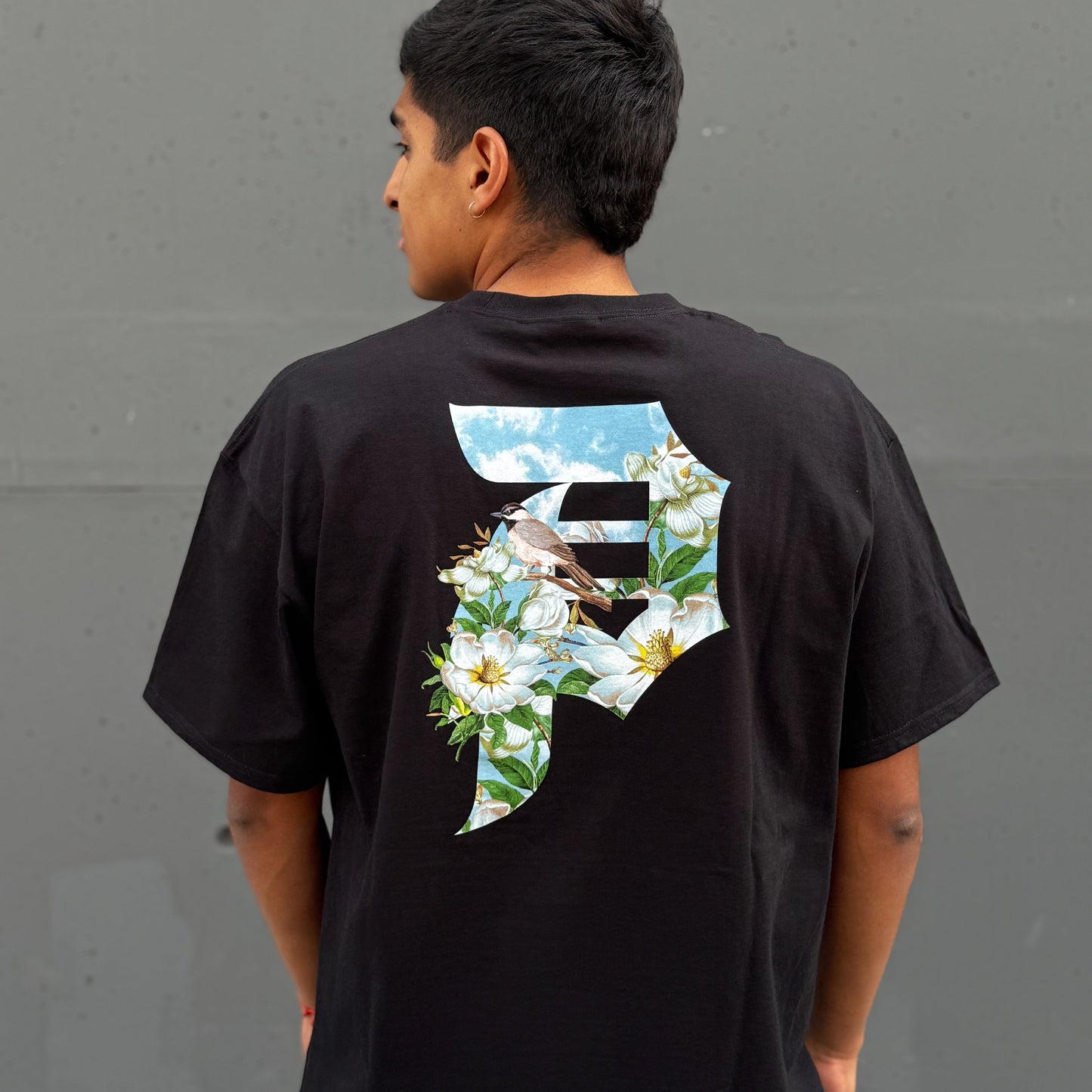 Polera Primitive Solstice Black