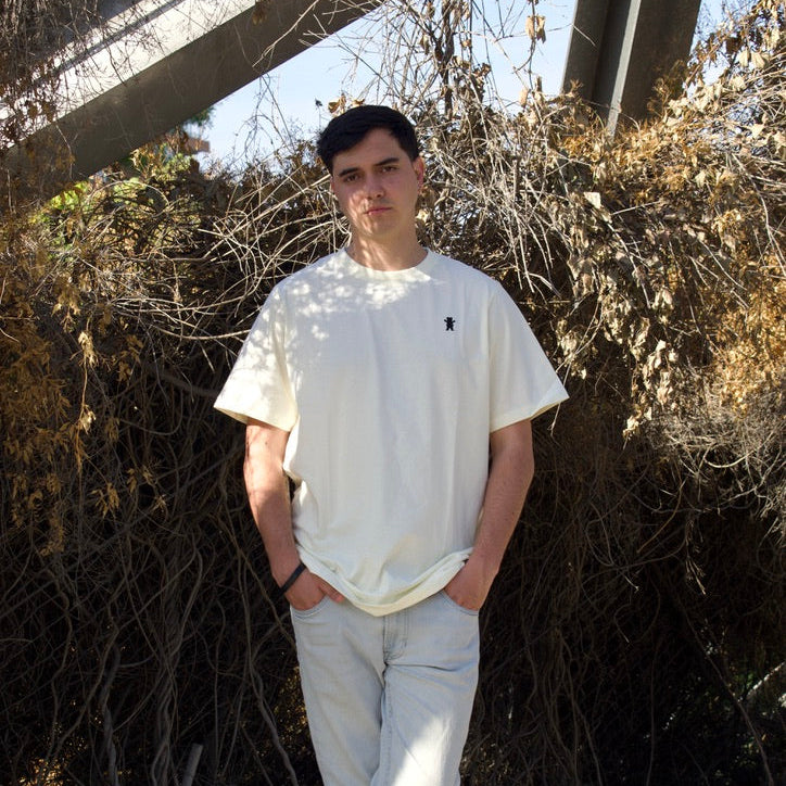 Polera Grizzly Embroidered OG Bear White Cream