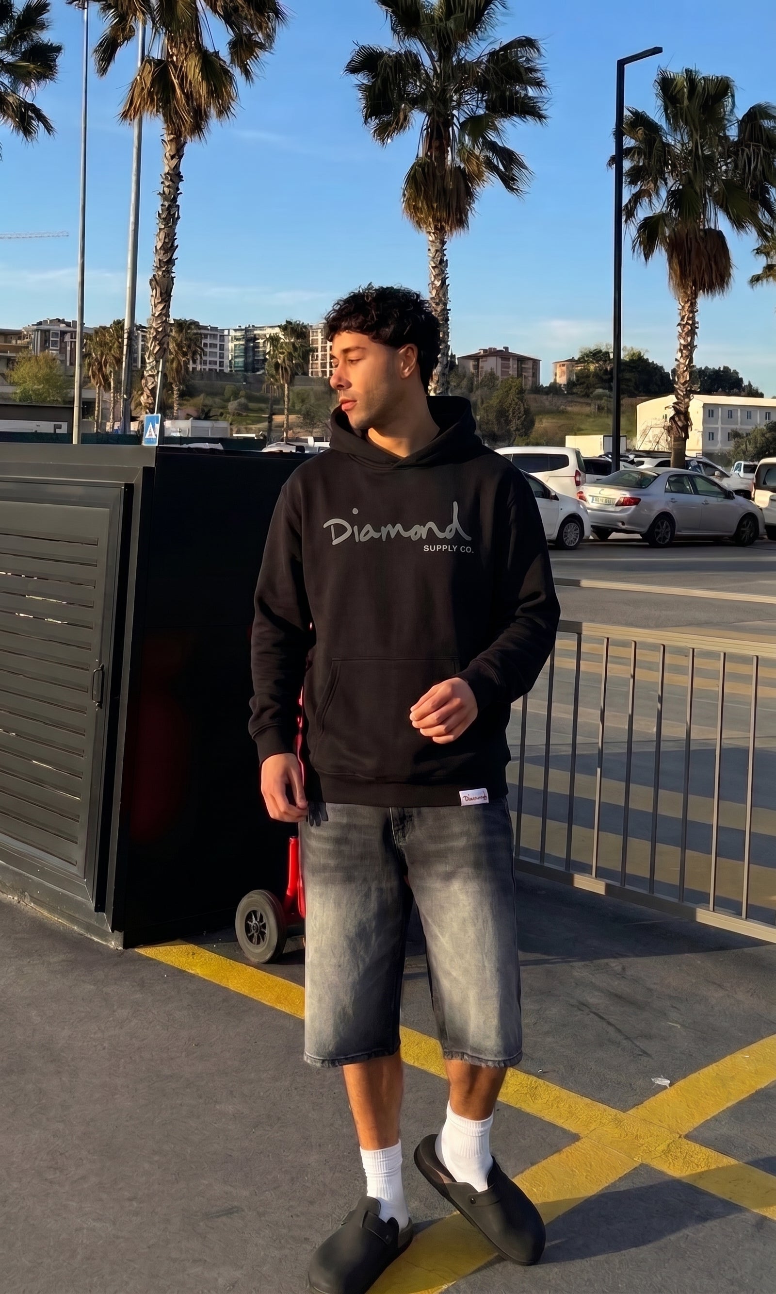 Poleron Diamond OG SCRIPT Black