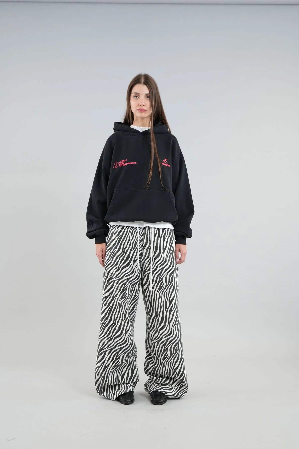 Polerón Scuffers Globally Black + Envió Gratis